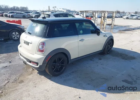 2013 Mini Hardtop Cooper S из США, поврежденный, VIN WMWSV3C5XDT393168